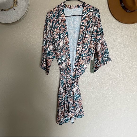 NWT — TAGS ON — SoHo Apparel - Paisley Floral Print Silk Robe Pink Tan Turquoise - Picture 1 of 15
